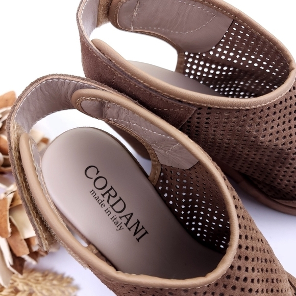 Corduroy Tan Brown Suede Ankle Boot Platform Wedge Sz 37 - Picture 3 of 9